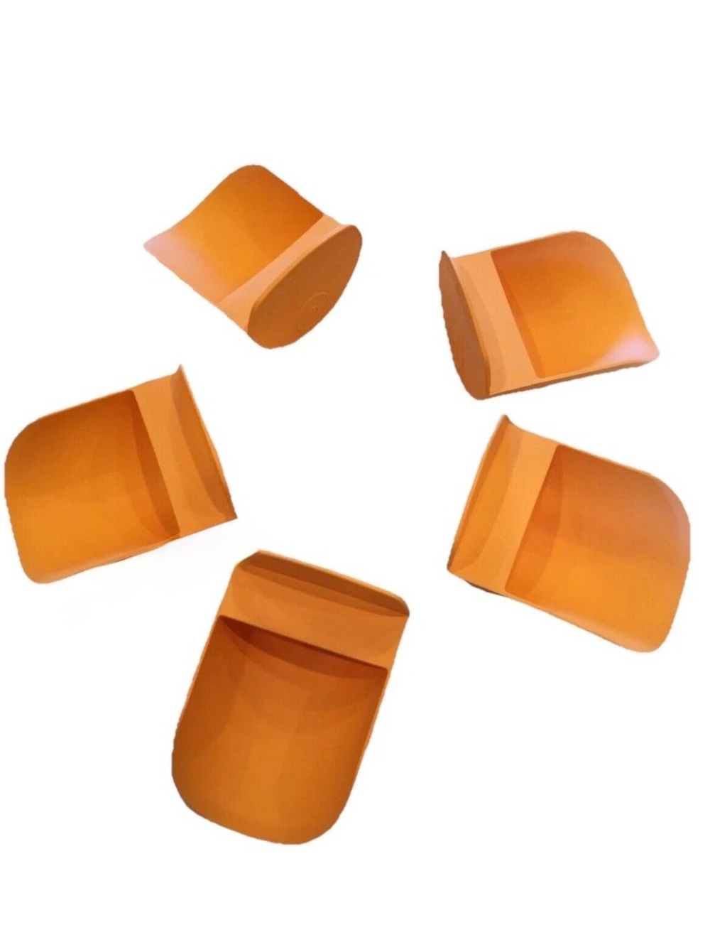 FIVE 5 TUPPERWARE SCOOPS ROUND ROCKERS DOG FOOD SUGAR RICE FLOOR ORANGE NEW SET